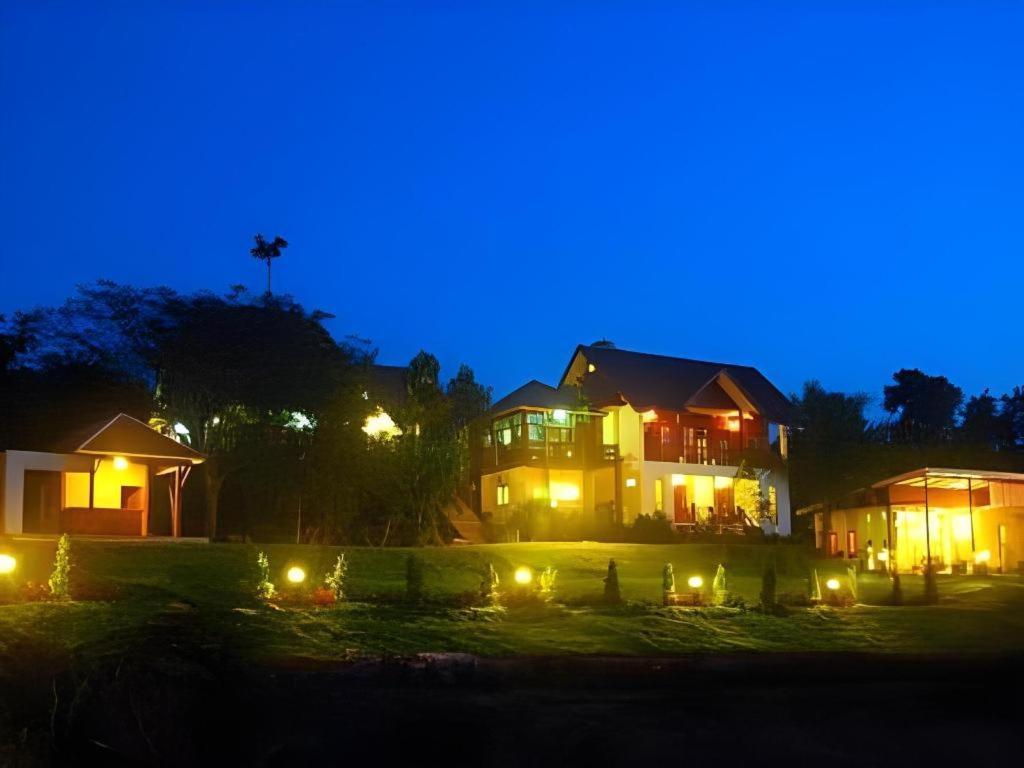 Kirirath Resort Wangkata Ngoại thất bức ảnh