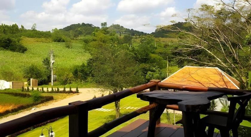 Kirirath Resort Wangkata Ngoại thất bức ảnh